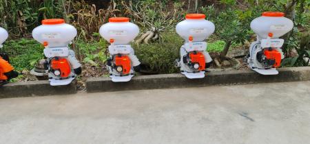 Máy phun vôi đa năng 